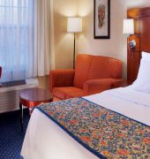 Courtyard Tinton Falls Eatontown