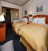 Comfort Suites University