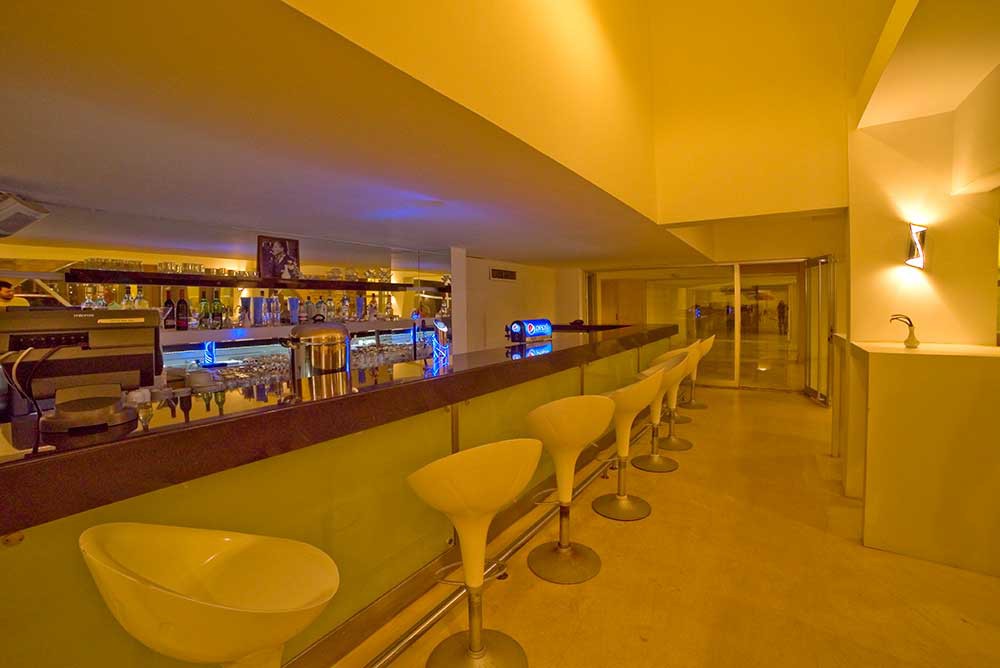 Jasmine Court Hotel And Casino