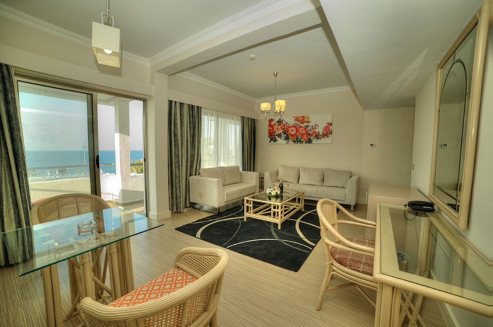 Jasmine Court Hotel And Casino