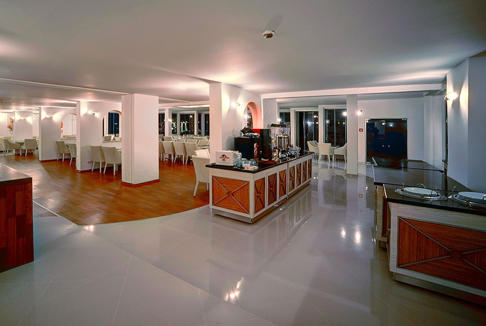 Jasmine Court Hotel And Casino