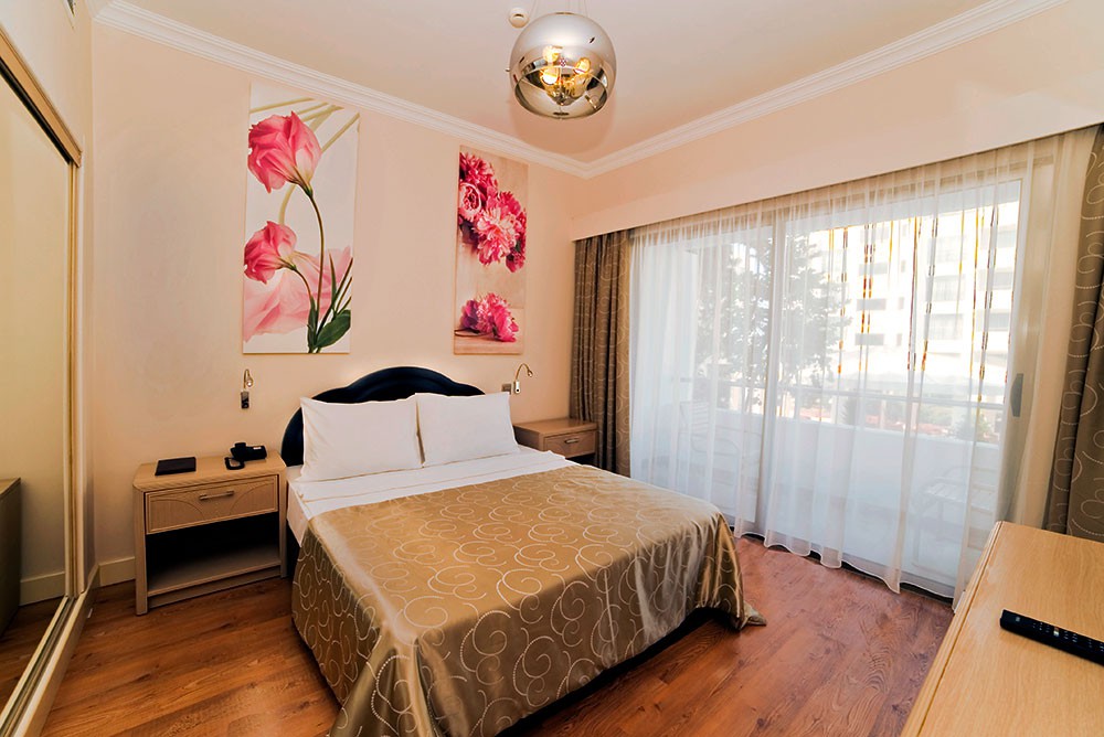 Jasmine Court Hotel And Casino
