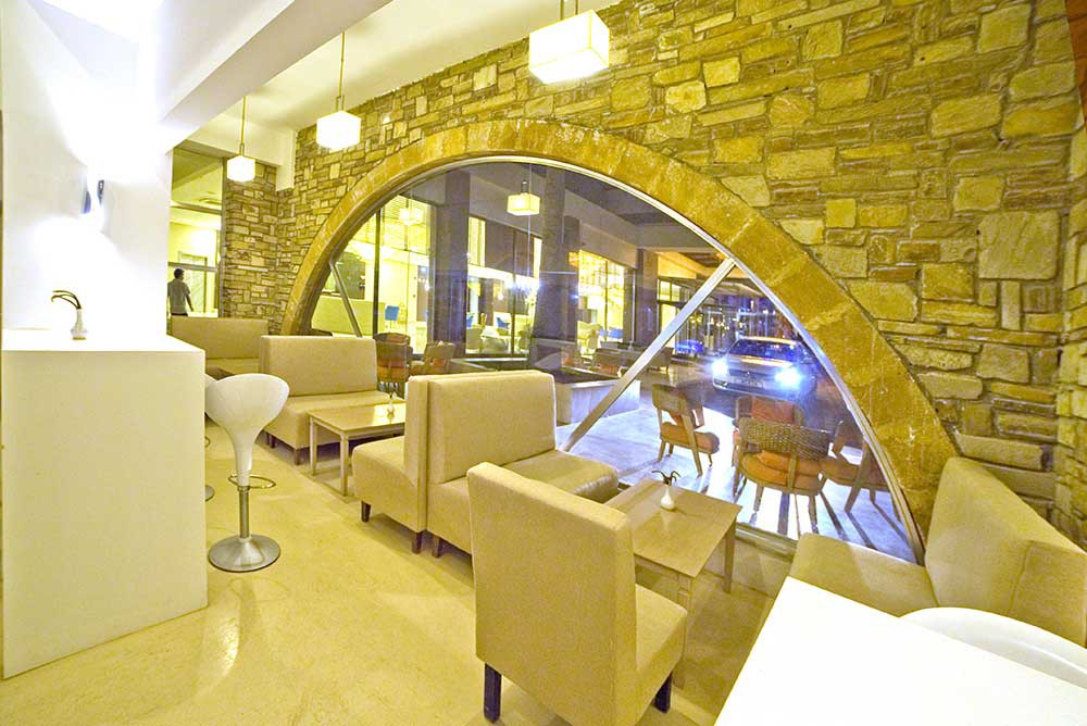 Jasmine Court Hotel And Casino