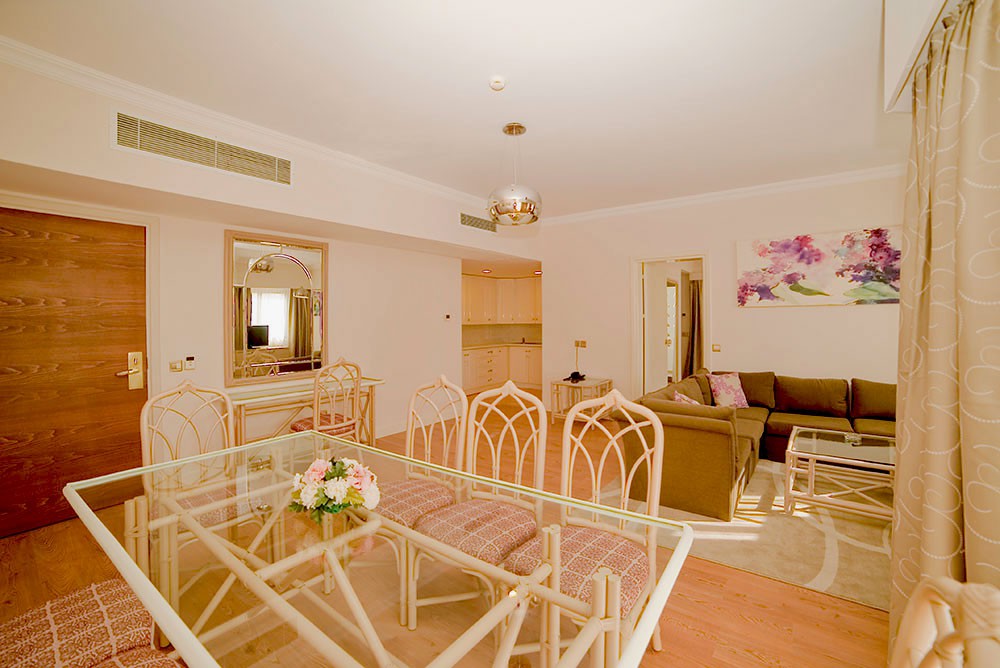 Jasmine Court Hotel And Casino