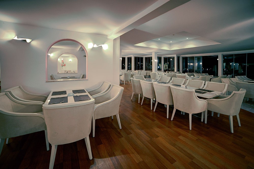 Jasmine Court Hotel And Casino