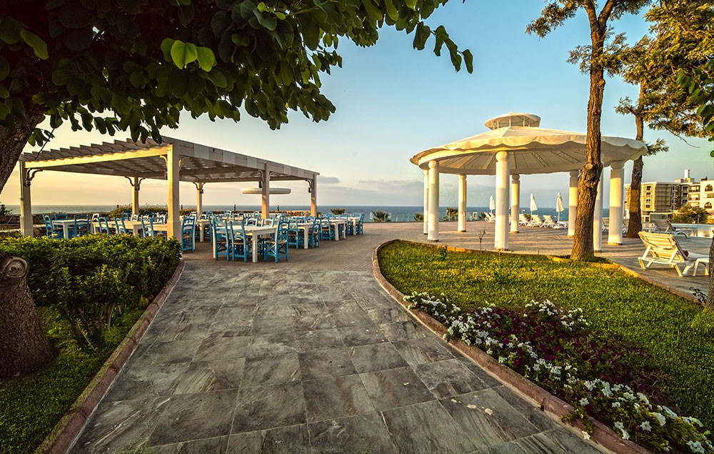 Jasmine Court Hotel And Casino