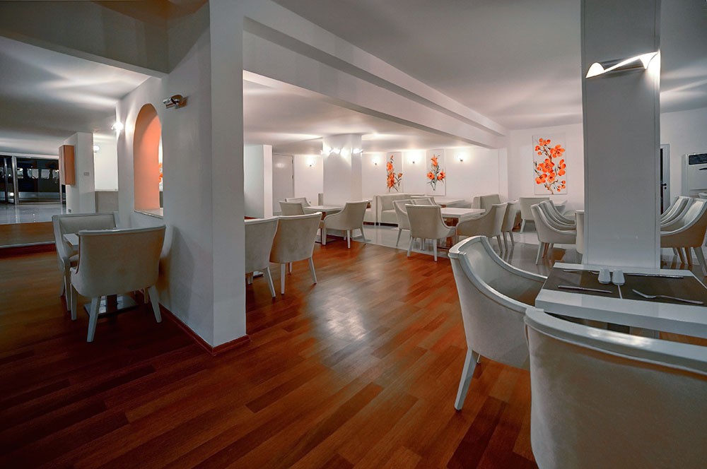 Jasmine Court Hotel And Casino