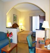 Comfort Suites