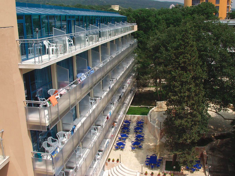 Holiday Park Hotel