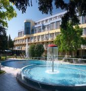 Hotel "Koral"