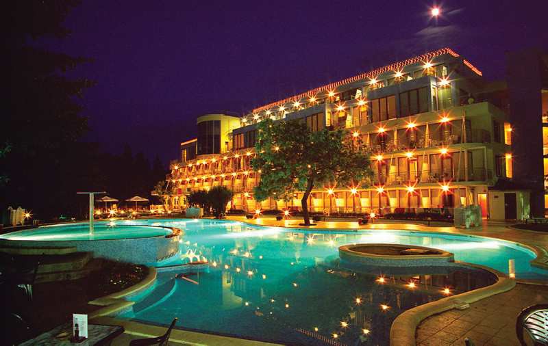 Hotel "Koral"