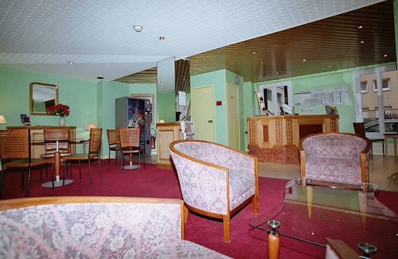 61 Paris Nation Hotel