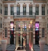 Kube Hotel Paris
