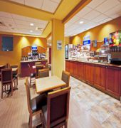 Holiday Inn Express & Suites Fort Lauderdale Airport West