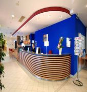 Express By Holiday Inn