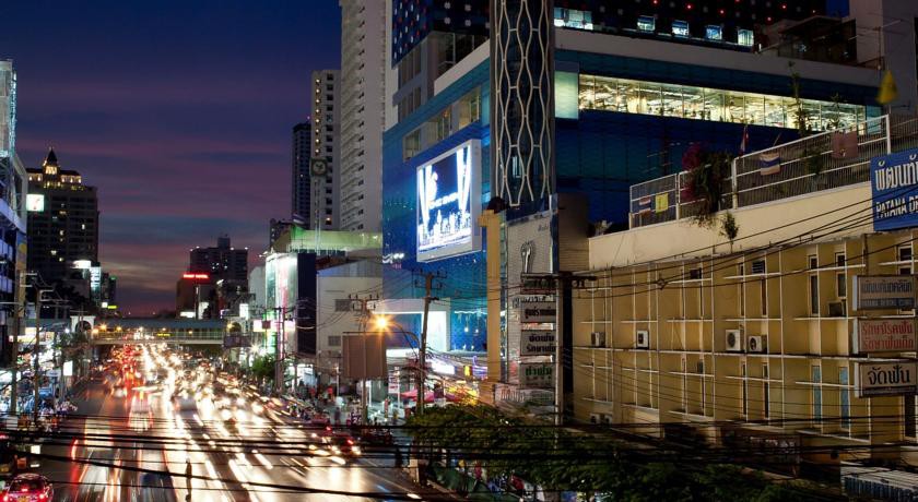 GLOW Pratunam