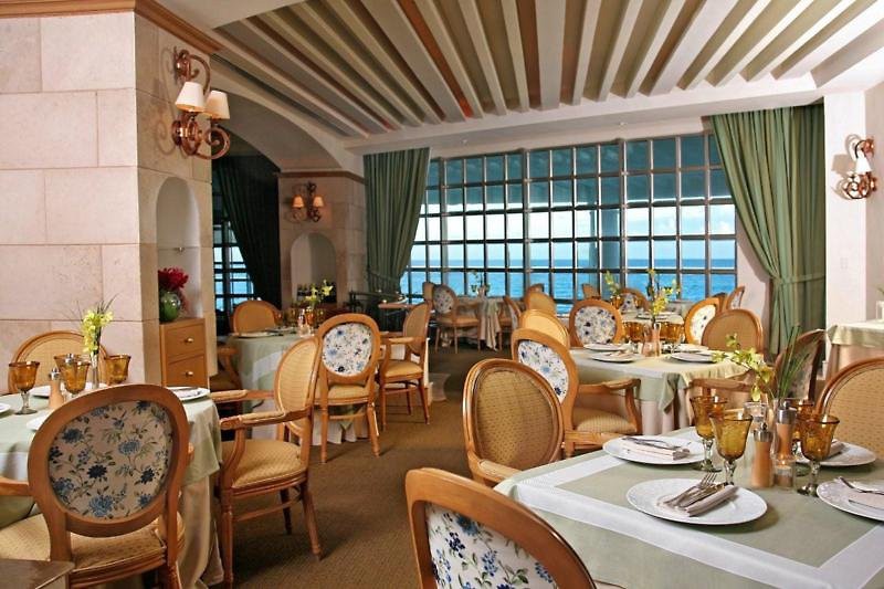 Sandos Cancun Luxury Resort