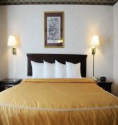 Quality Suites Kansas City International Airport