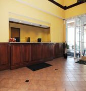 Quality Suites Kansas City International Airport