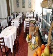 Hotel Kyriad Nemours