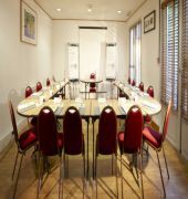 Hôtel Restaurant Campanile Senlis