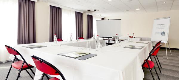 Hotel Campanile Auxerre - Monéteau