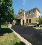 Holiday Inn Express & Suites Olathe North