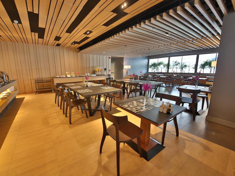 The Sun Xclusive Hotel