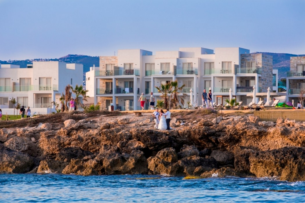 Amphora Hotel & Suites