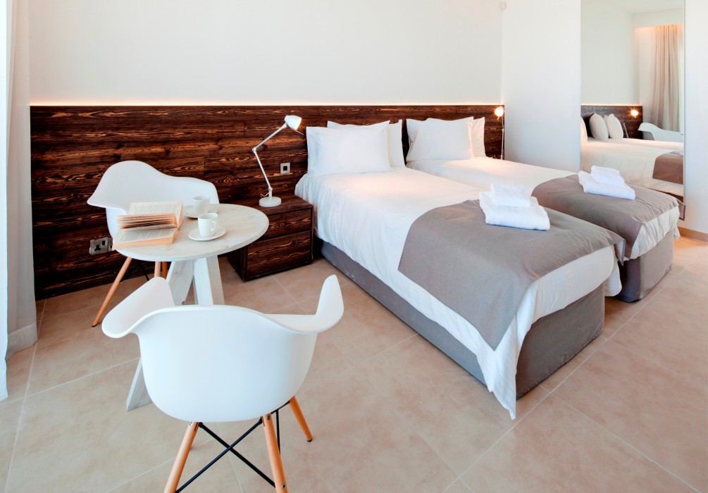 Amphora Hotel & Suites
