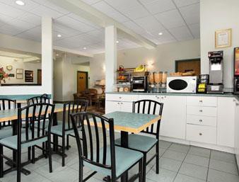 Super 8 Motel - Kindersley