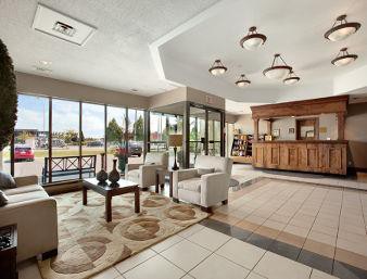 Travelodge by Wyndham Kingston LaSalle Hotel