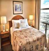 Ramada Plaza Toronto Airport Hotel And Stage West Theatre