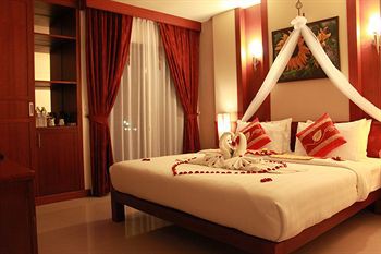 Patong Hemingway's Hotel