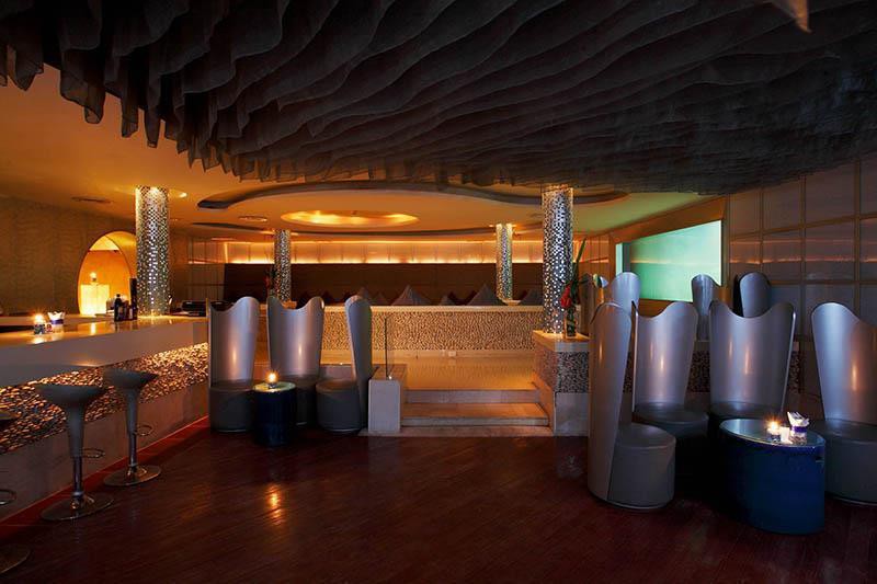 Centara Grand Phratamnak Pattaya