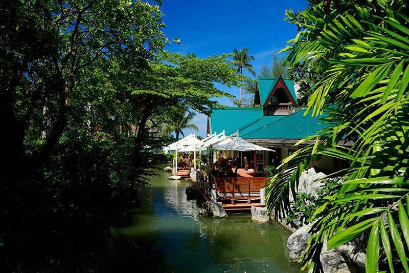 Centara Grand Phratamnak Pattaya