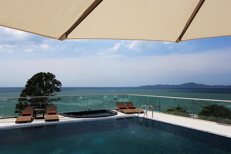 Centara Grand Phratamnak Pattaya