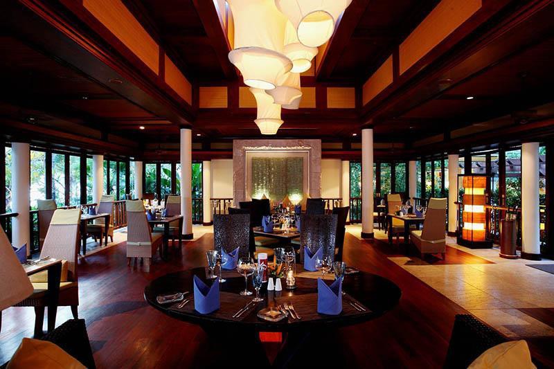Centara Grand Phratamnak Pattaya