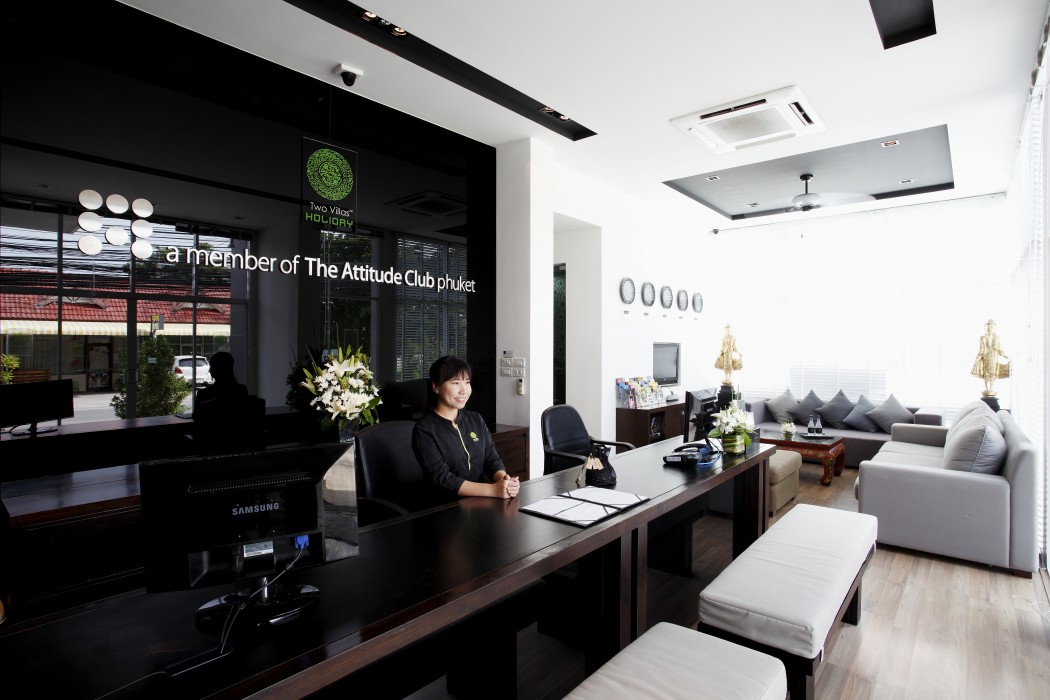 Two Villas Holiday Phuket: Onyx Style Nai Harn Beach
