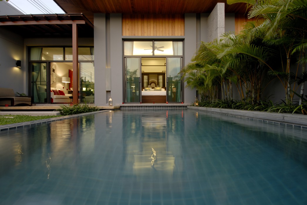 Two Villas Holiday Phuket: Onyx Style Nai Harn Beach