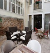 Collage Taksim Hotel