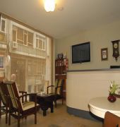 Mono Suites