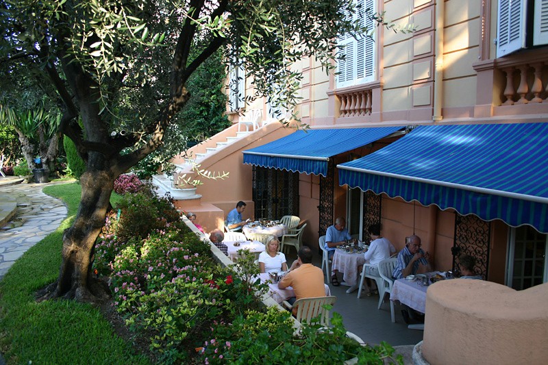 Golden Tulip Cannes - Hotel De Paris