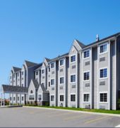 Parry Sound Inn & Suites