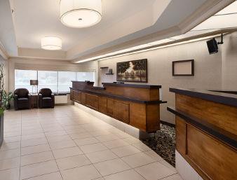 Days Inn & Suites by Wyndham Sault Ste. Marie ON