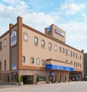 Days Inn & Suites by Wyndham Sault Ste. Marie ON