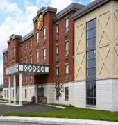 Super 8 by Wyndham Lachenaie/Terrebonne