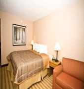 Days Inn by Wyndham Duluth Lakewalk
