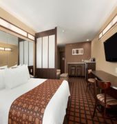 Microtel Inn & Suites Kalamazoo