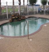 Days Inn & Suites Pasadena